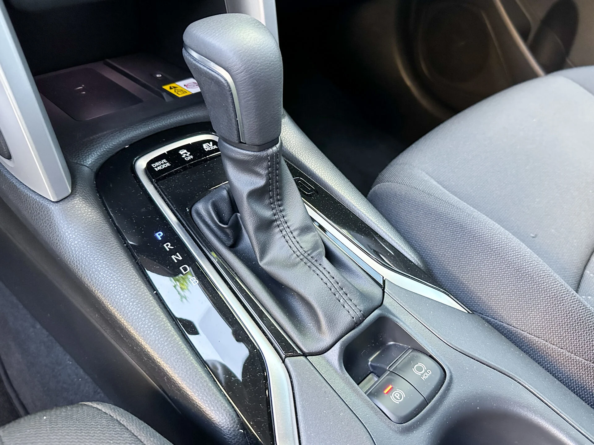 Toyota Corolla Cross-10