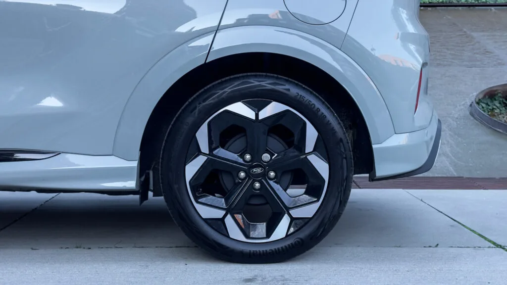 Ford Puma vs Toyota Yaris Cross (14)