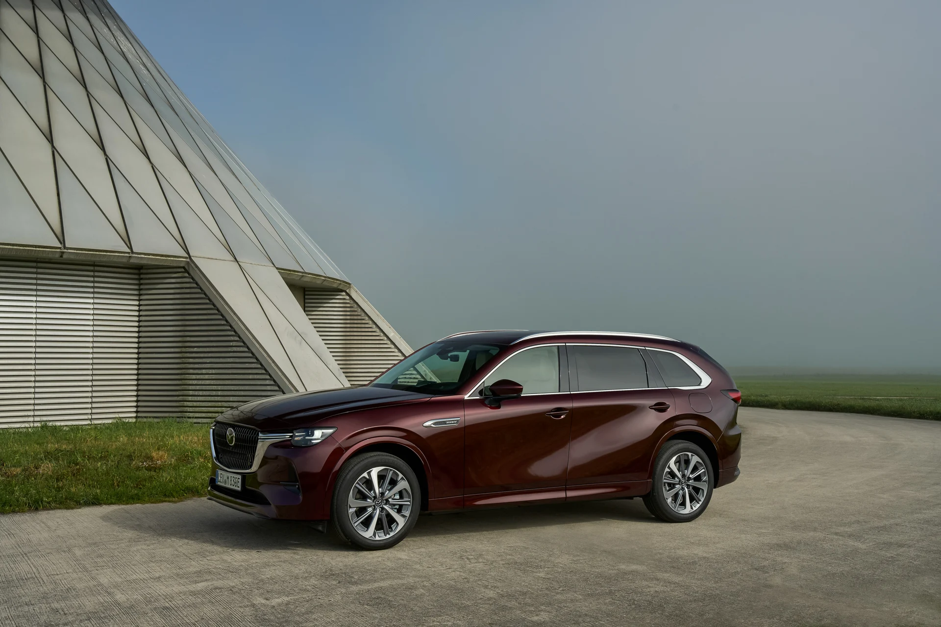 Mazda-CX-80-01