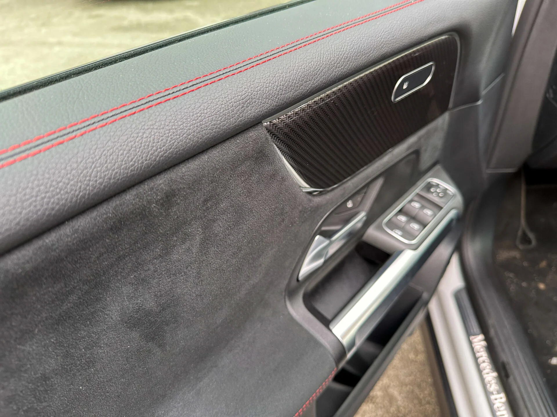 Mercedes-Benz GLB 220d-07