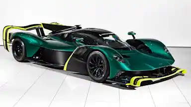 Aston-Martin-Valkyrie-AMR-Pro-5