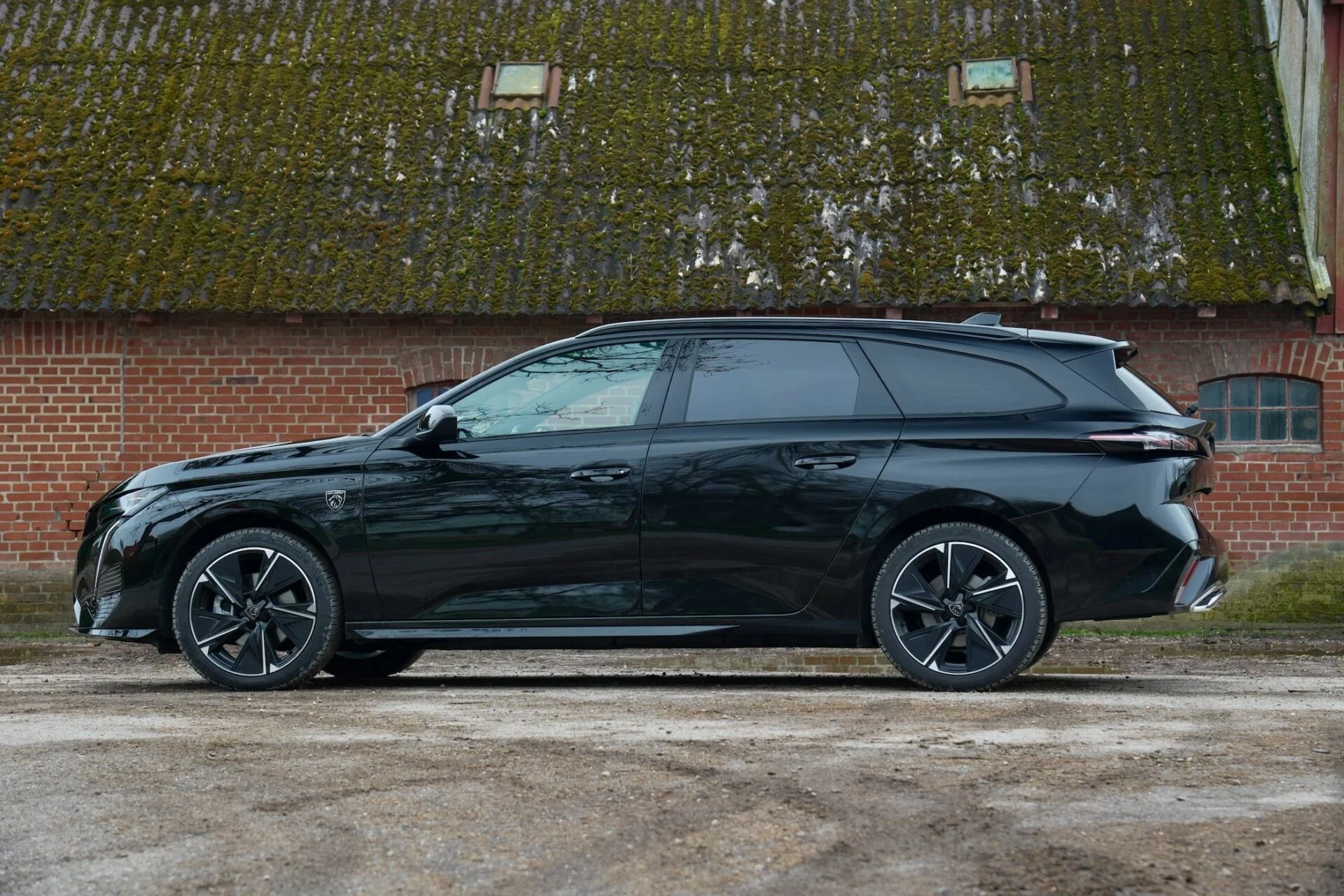 imgi 11 TEST-Peugeot-E-308-SW-778