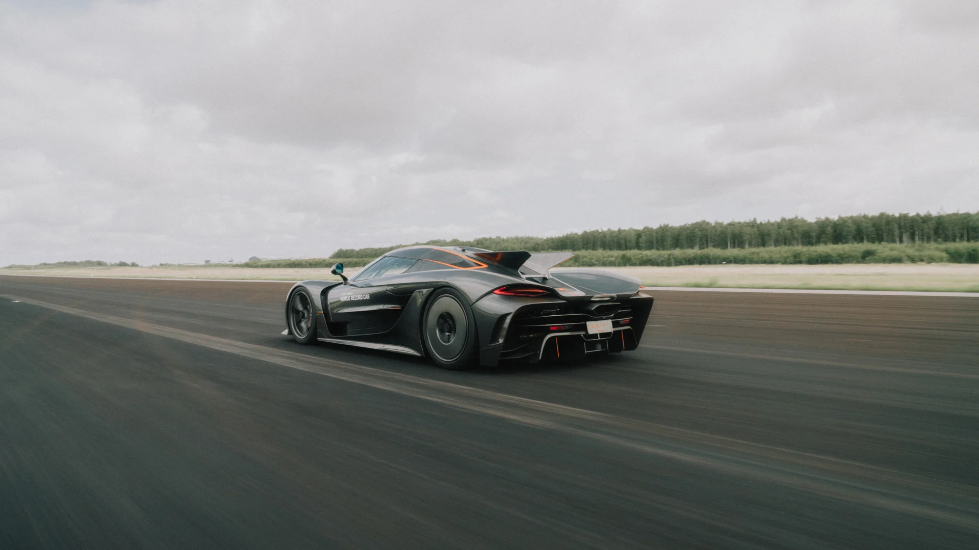 Koenigsegg-Jesko-Absolut-2