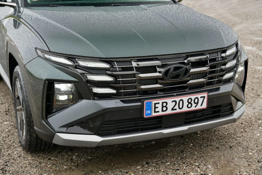 Nissan Qashqai vs Hyundai Tucson (24)
