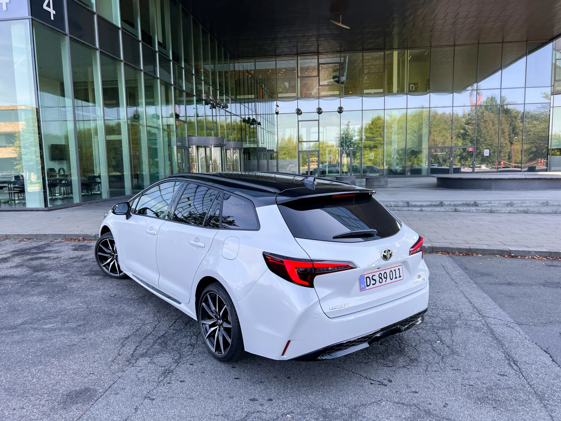 Toyota Corolla Touring Sports GR Sport-24