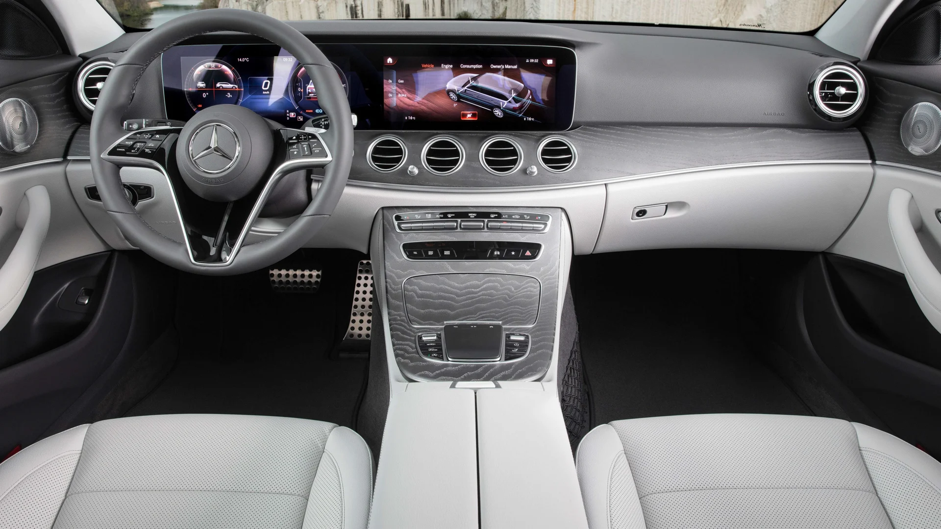 Volvo-vs-Mercedes-08