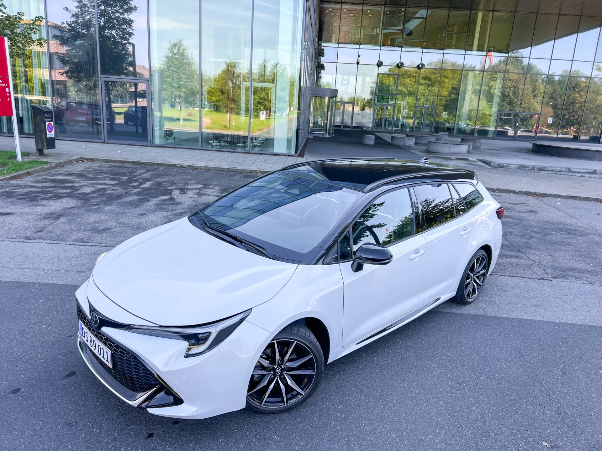 Toyota Corolla Touring Sports GR Sport-31