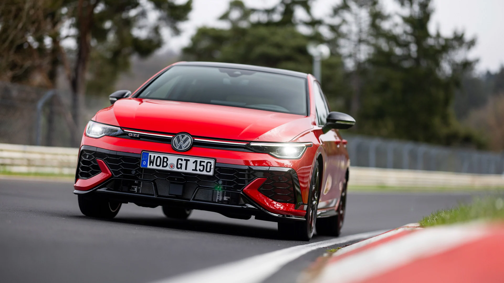 Volkswagen-Golf-GTI-50-8
