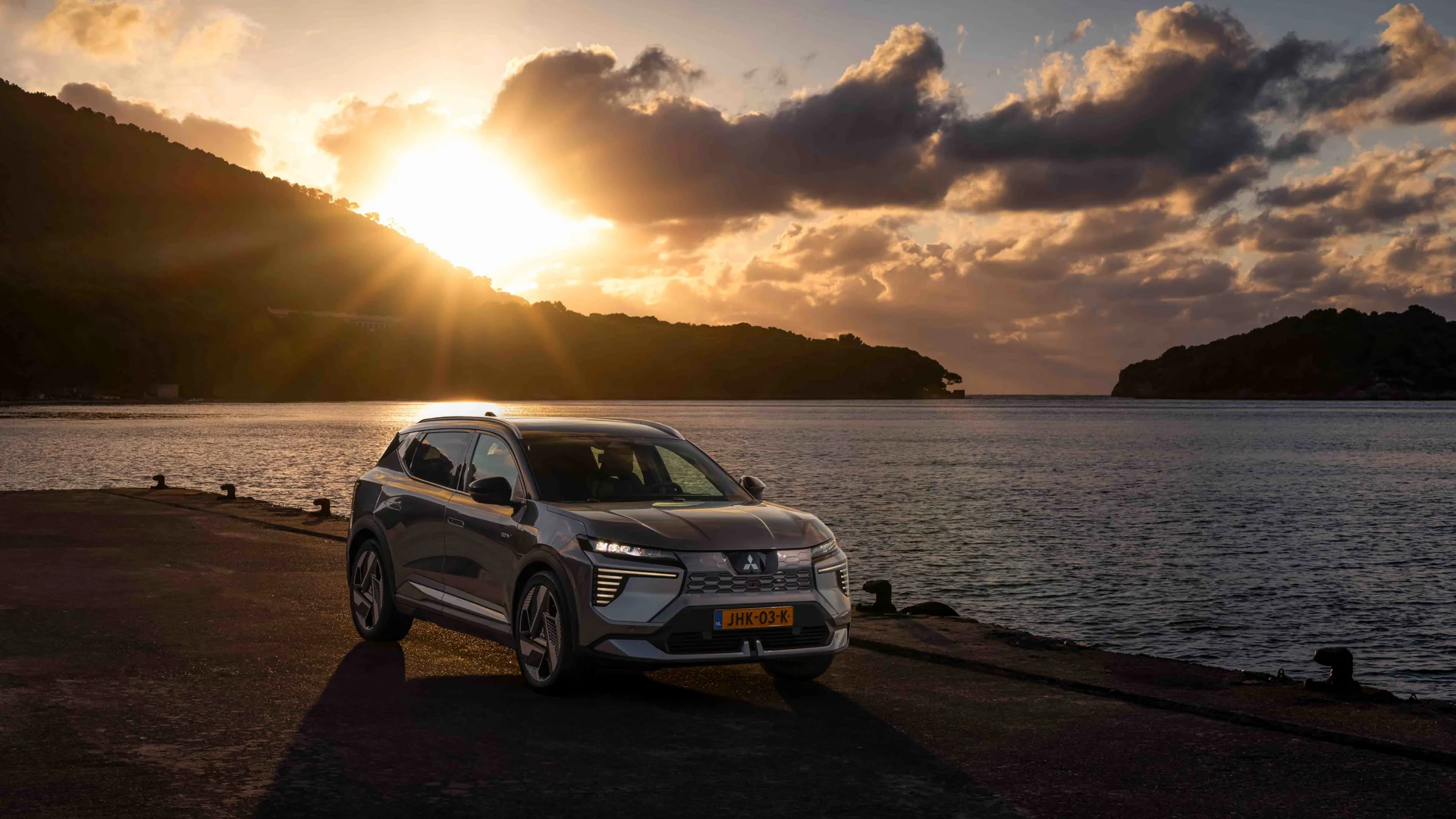 Mitsubishi-Grandis-16