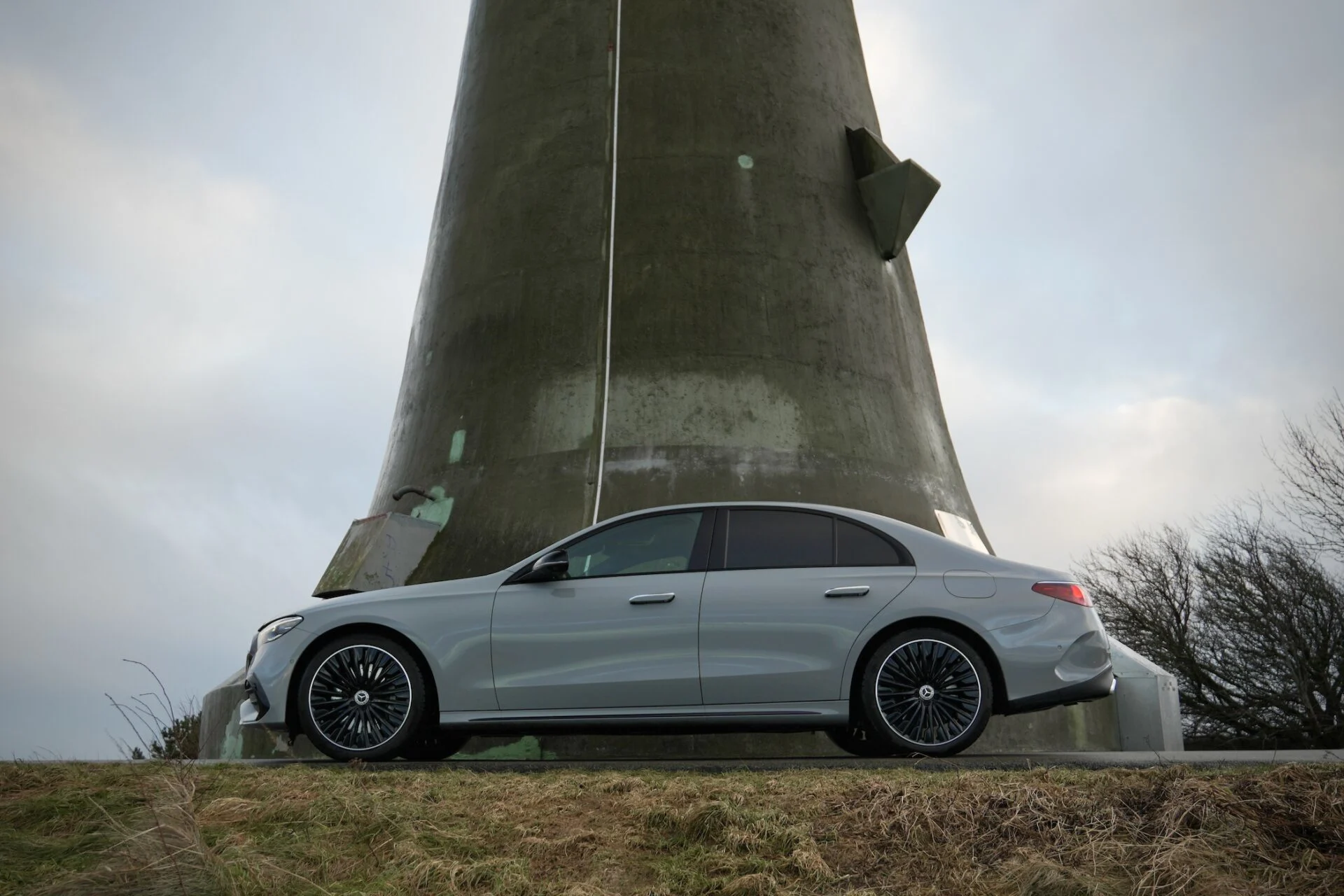 TEST Mercedes E 400 e 553