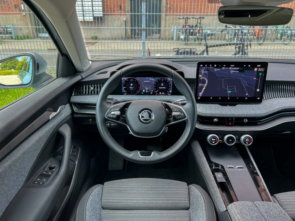 Skoda Superb Combi (4)