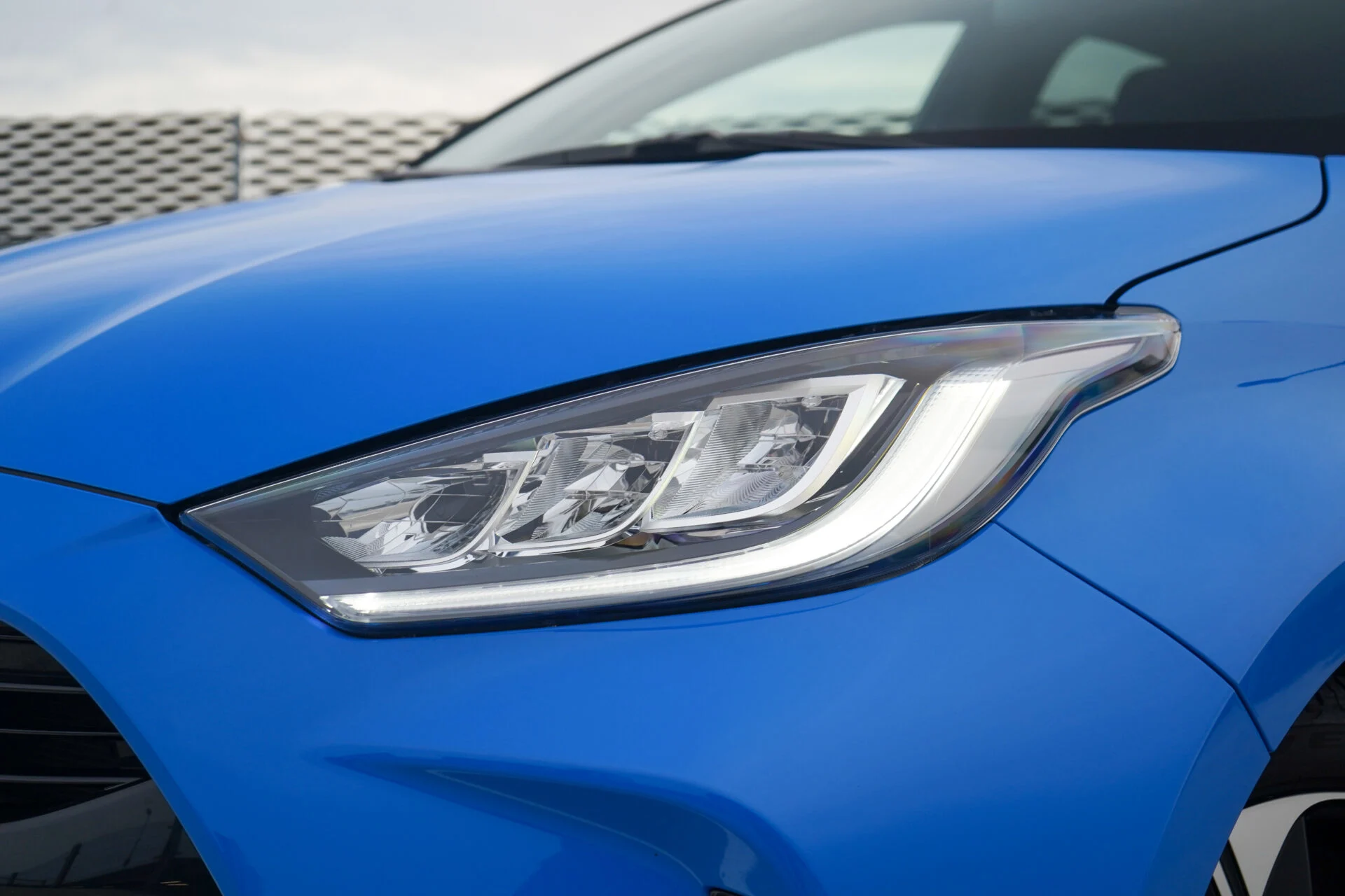 MG3 Hybrid vs Toyota Yaris Hybrid-07