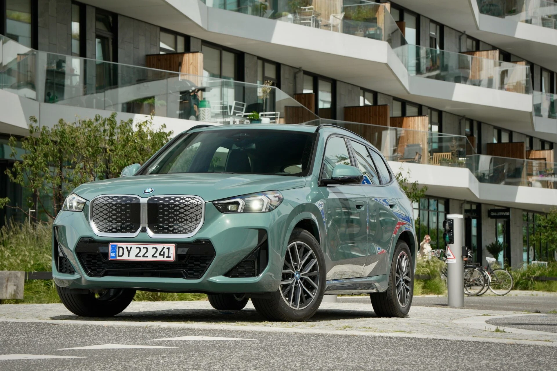 TEST BMW iX1 eDrive20 FC MBB51