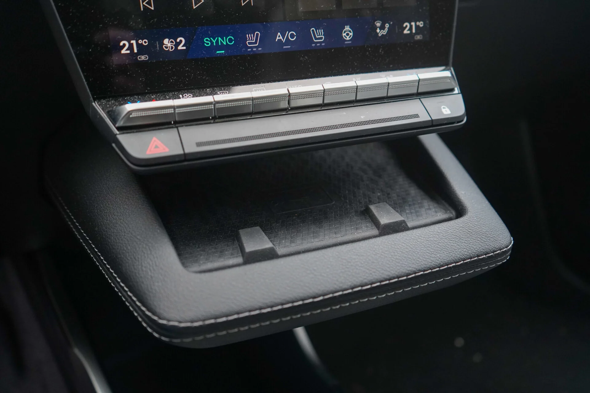 Ford Explorer vs Renault Scenic E-Tech-26