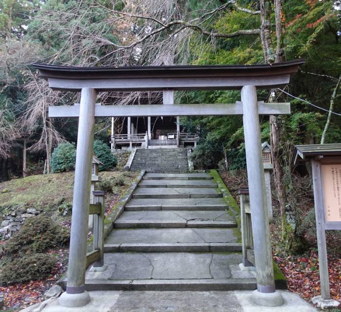 Kimpu-jinja Shrine 02