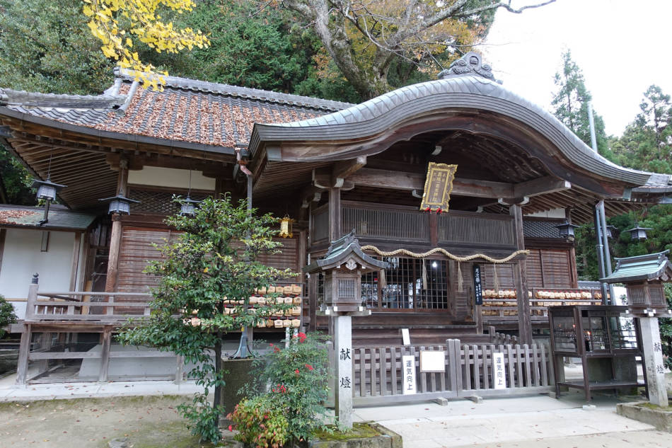 Katsuragi Hitokotonushi-jinja Shrine 01