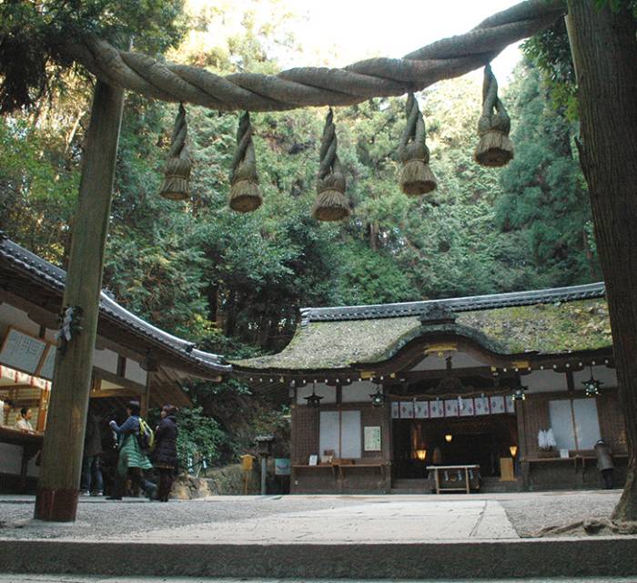 Saijinja Shrine 01