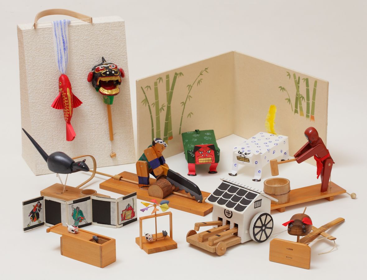 Juguetes tradicionales del Naramachi Mechanical Toy Museum
