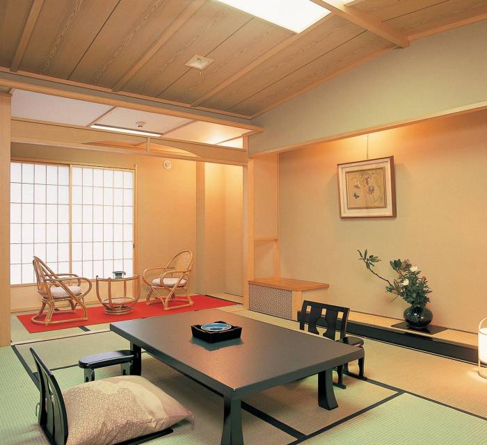 Kasuga Hotel 02