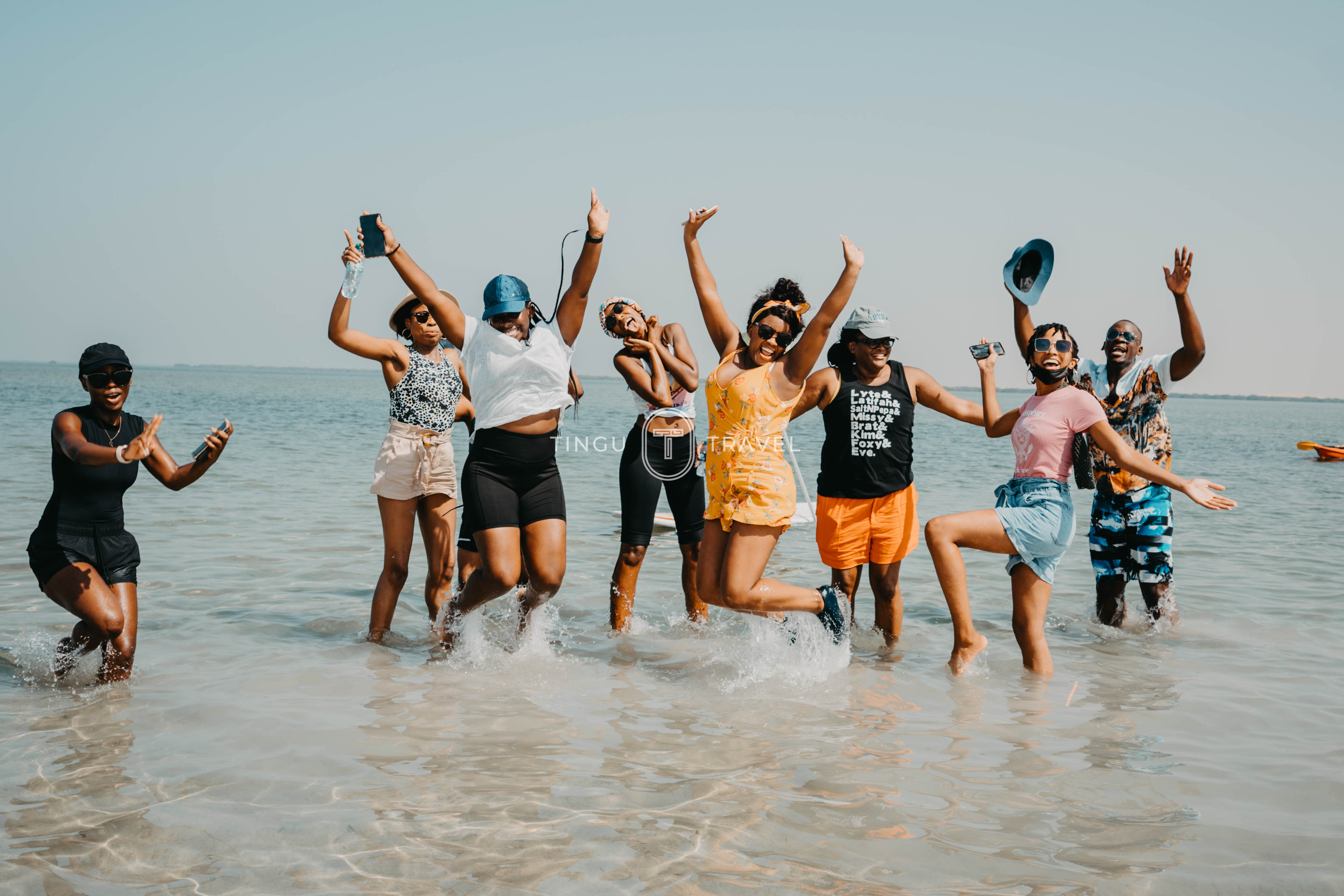 How to Make Friends on Group Trips in the UAE