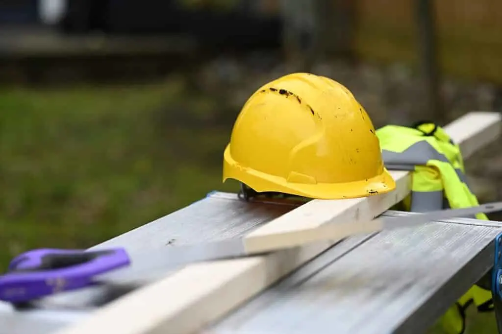 https://www.checkatrade.com/blog/wp-content/uploads/2023/08/federation-of-master-builders-1024x682.jpg