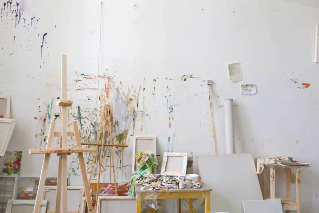 Home art studio spare room ideas