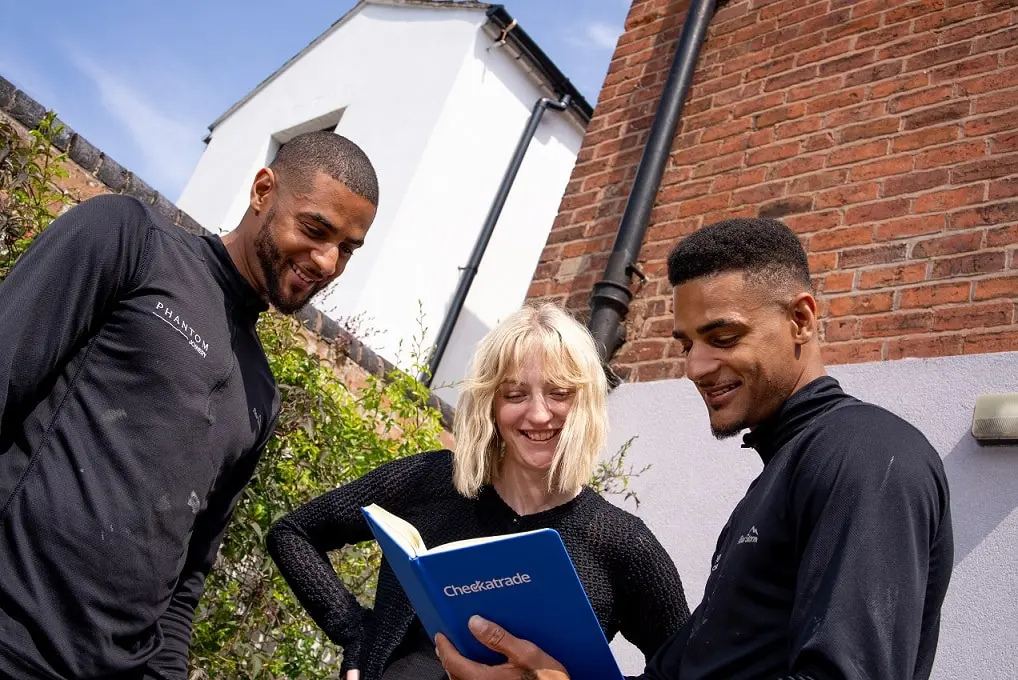 https://www.checkatrade.com/blog/wp-content/uploads/2022/05/making-the-most-of-customer-advocacy.jpg