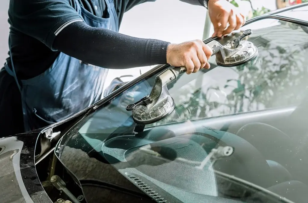 car windscreen replacement