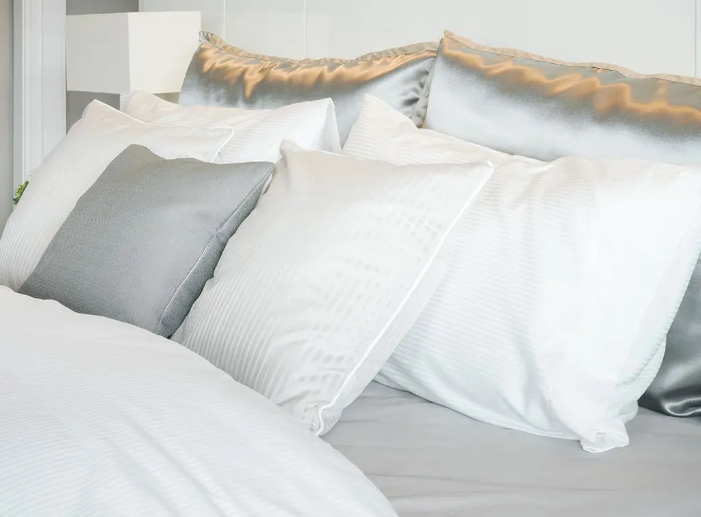 bedroom decor ideas silver