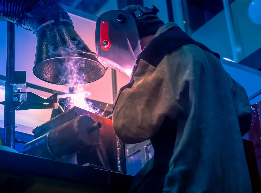 https://www.checkatrade.com/blog/wp-content/uploads/2024/05/How-to-become-a-welder-3.jpg