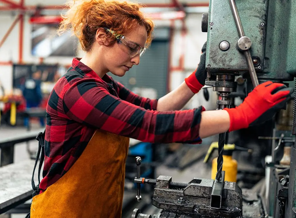 https://www.checkatrade.com/blog/wp-content/uploads/2023/11/Trade-Safe-working-practices-image-1.jpg