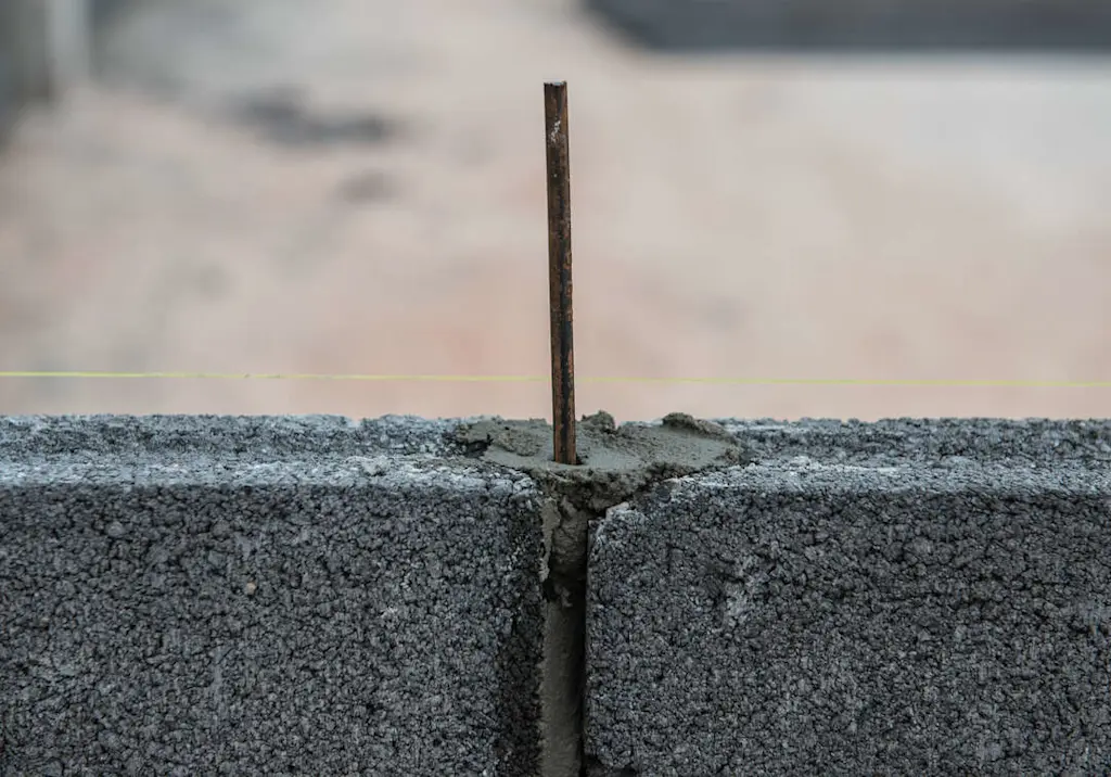 Concrete breeze block wall with mortar joint 
