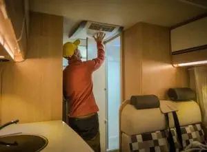 How much does it cost to repair damp in a caravan