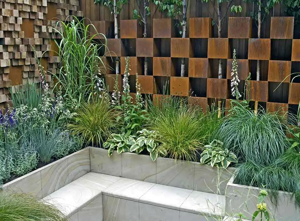 Wall and plant decor for a contemporary feel