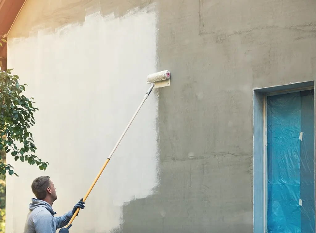 https://www.checkatrade.com/blog/wp-content/uploads/2024/10/weather-coating-home-exterior-1.jpeg