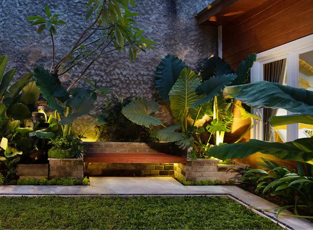 https://www.checkatrade.com/blog/wp-content/uploads/2020/07/architectural-features.jpg