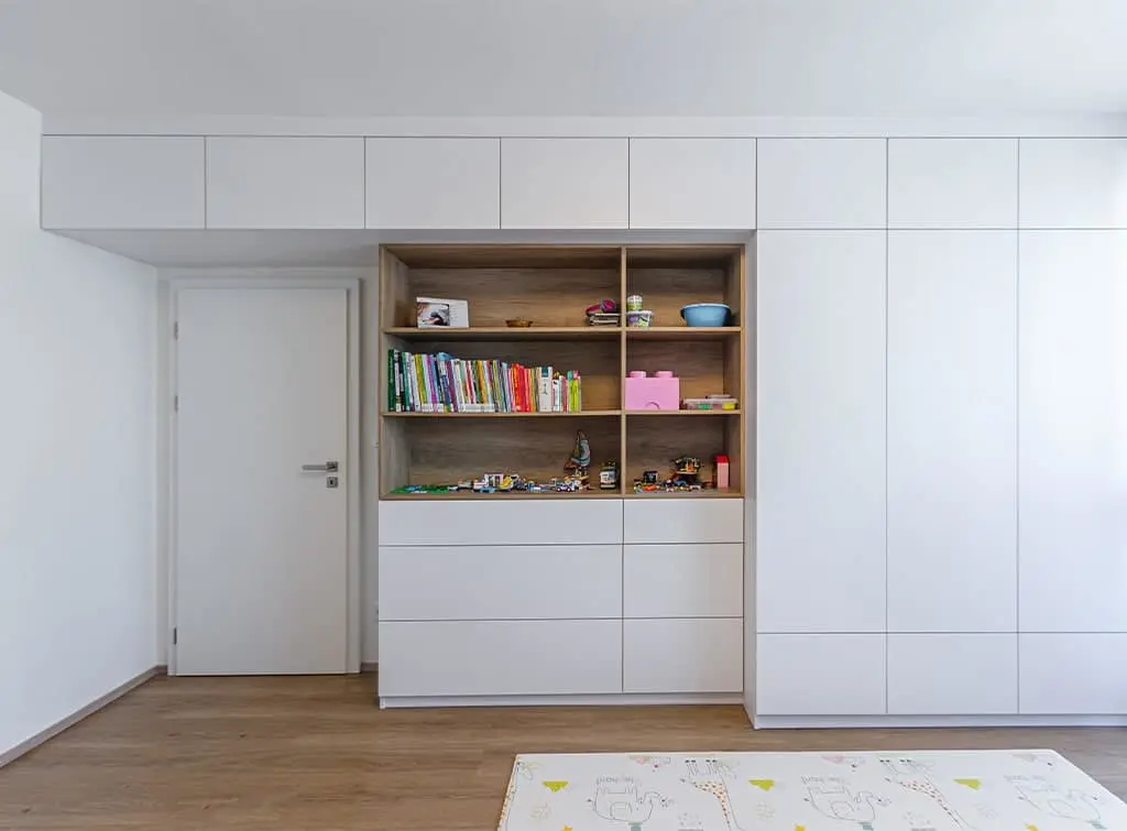 Fitted wardrobes in a child
