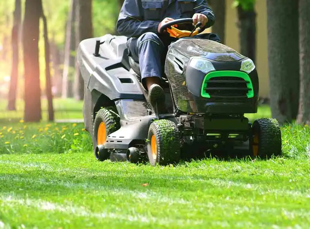 how to mow a lawn