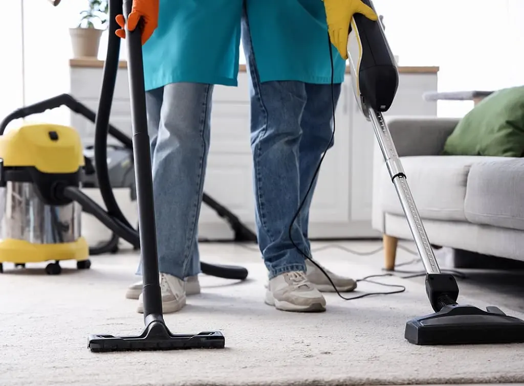 https://www.checkatrade.com/blog/wp-content/uploads/2024/08/growing-a-carpet-cleaning-and-upholstery-business.jpeg