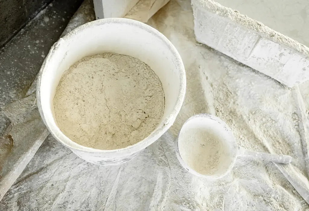 Lime plaster