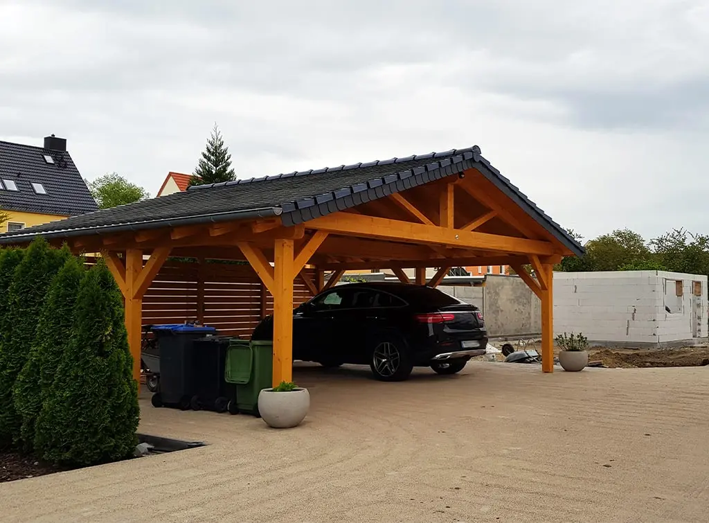 https://www.checkatrade.com/blog/wp-content/uploads/2022/03/Build-a-carport-3.jpg