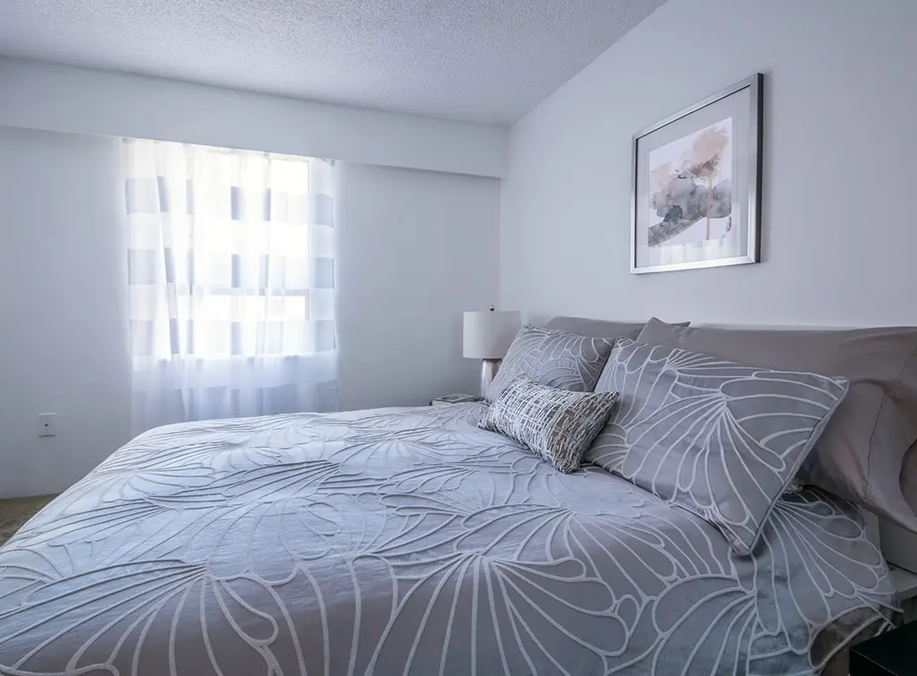 silver accents in bedroom
