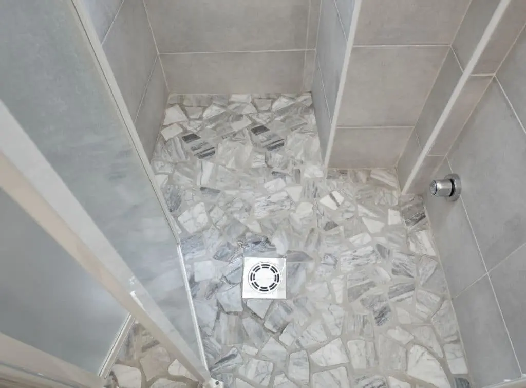 cost to install shower pan and surround
