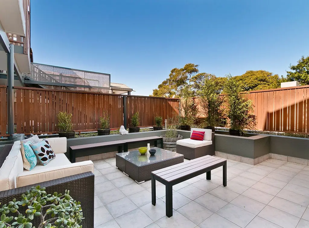 outdoor dining set