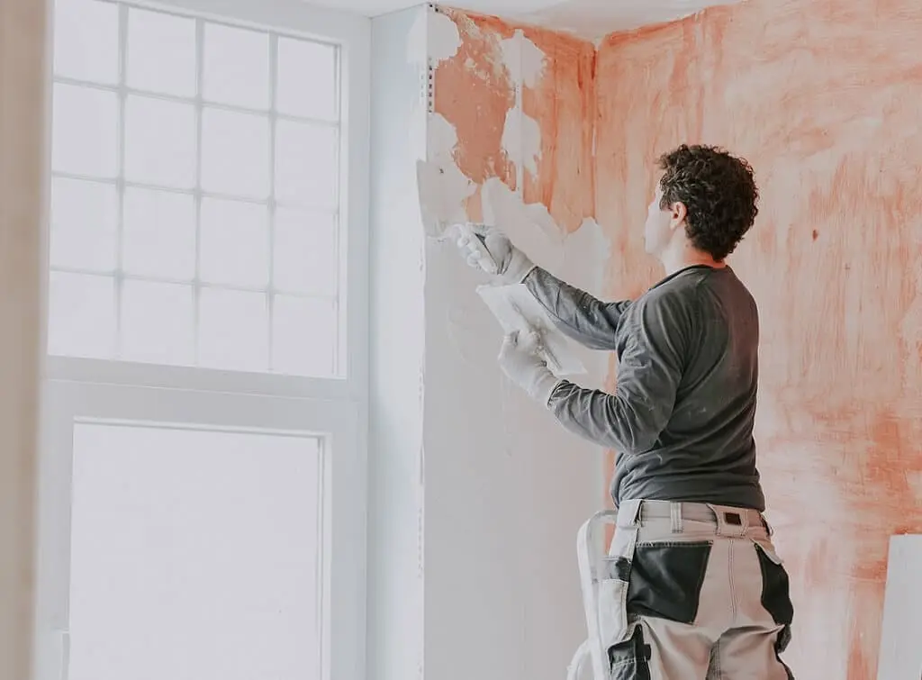 https://www.checkatrade.com/blog/wp-content/uploads/2024/09/getting-insurance-cover-for-plasterer-work-1.jpeg