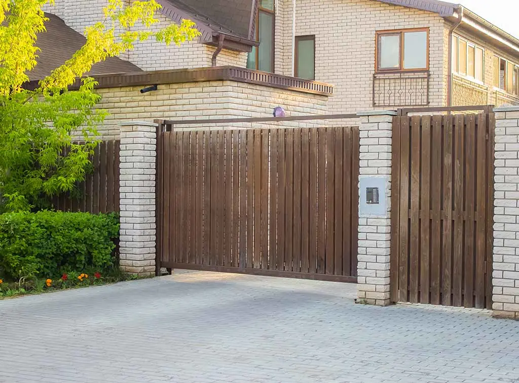 Wood gate design ideas