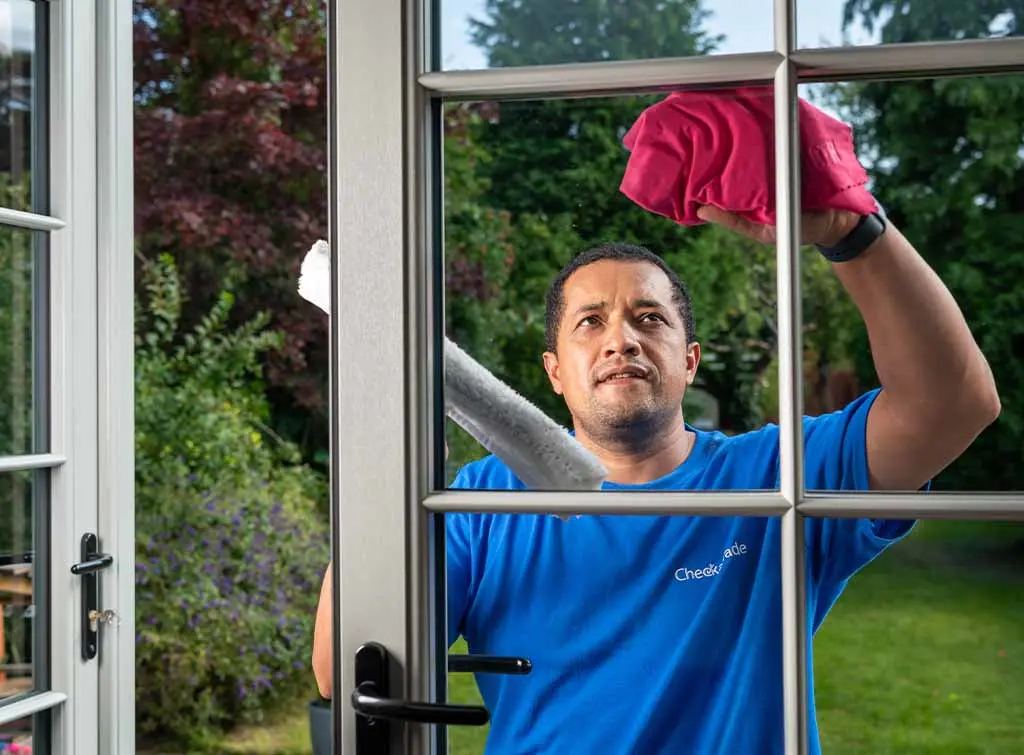 How to start a window cleaning business in the uk