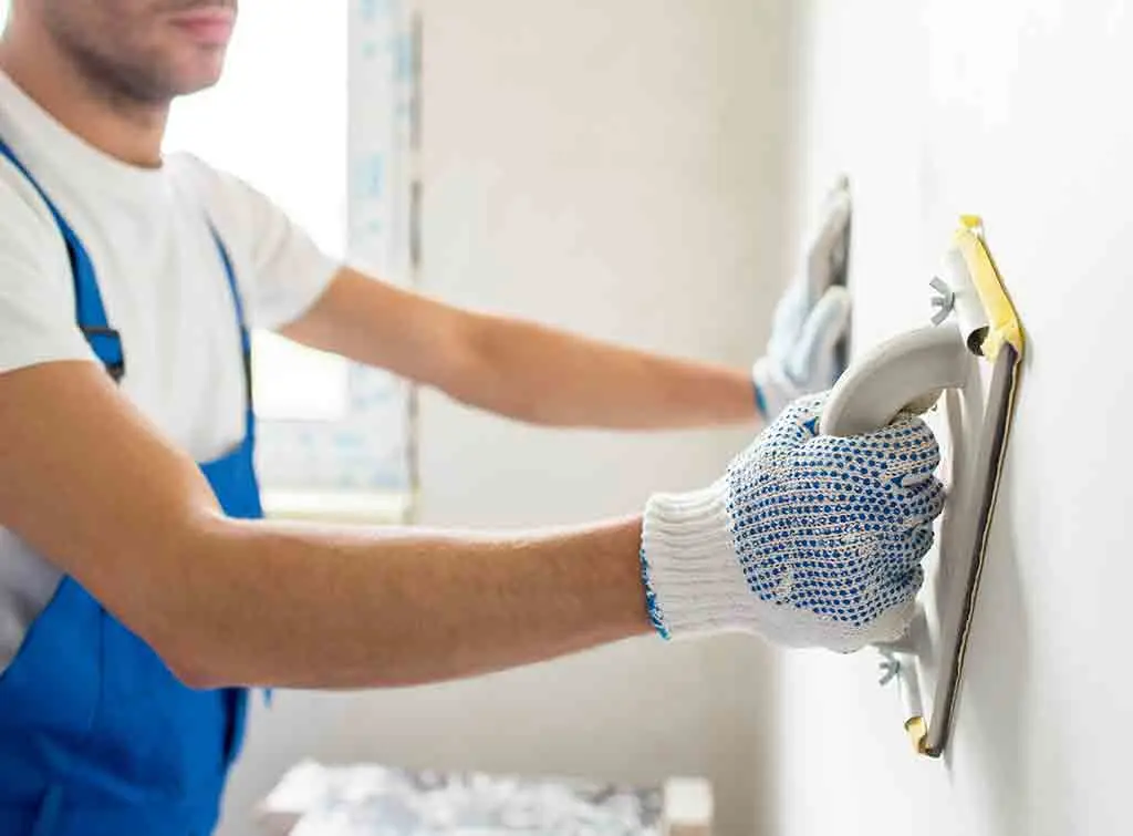 how to plaster a damaged wall