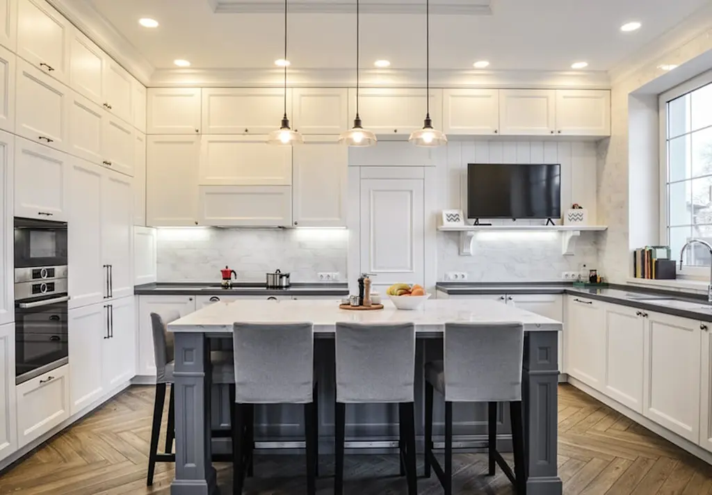 Kitchen mounted tv (1)