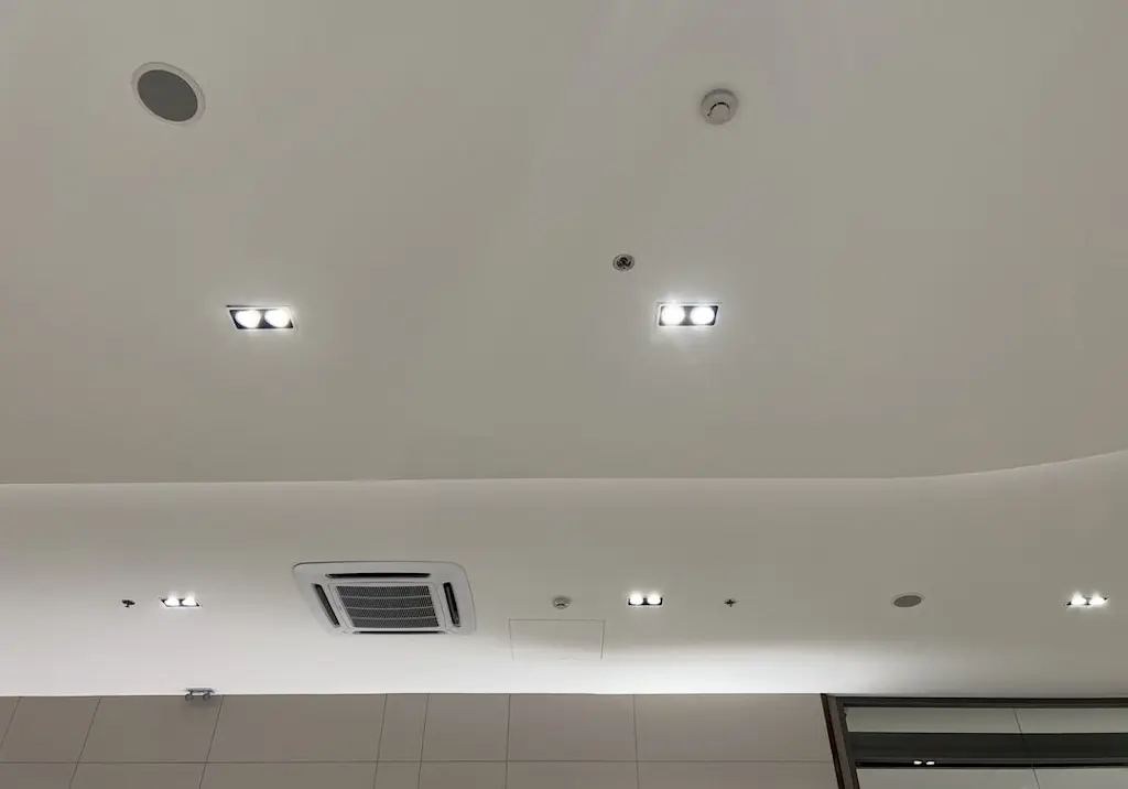 Suspended ceiling with recessed lighting resized